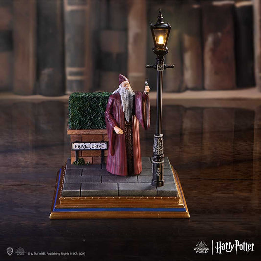 Dumbledore | Harry Potter Privet Drive Light-Up Figurine | Collectible | Display